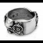 Alchemy Gothic Ring - Broken Heart